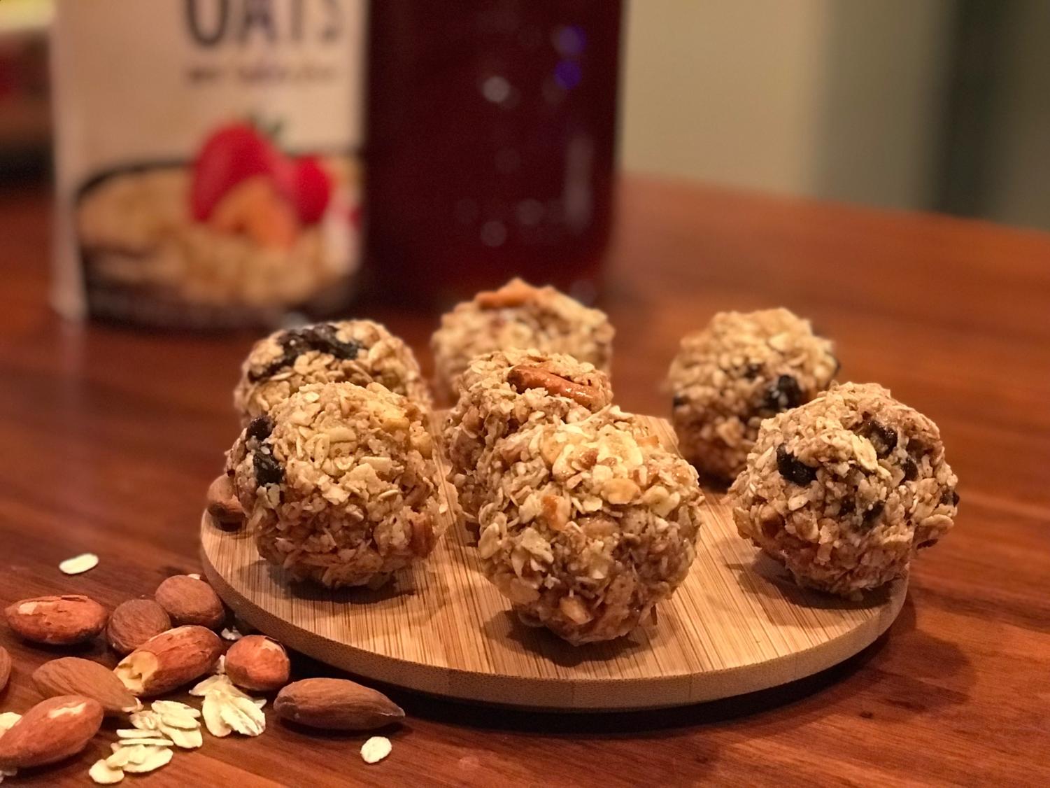 Oatmeal raisin (outside rows) and sweet-and-salty (inside row) oatmeal energy bites are a healthy after school snack. (Miranda Downe / The Talon News)