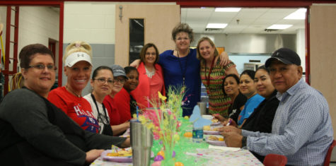 Students Give Thanks to Overlooked Staff