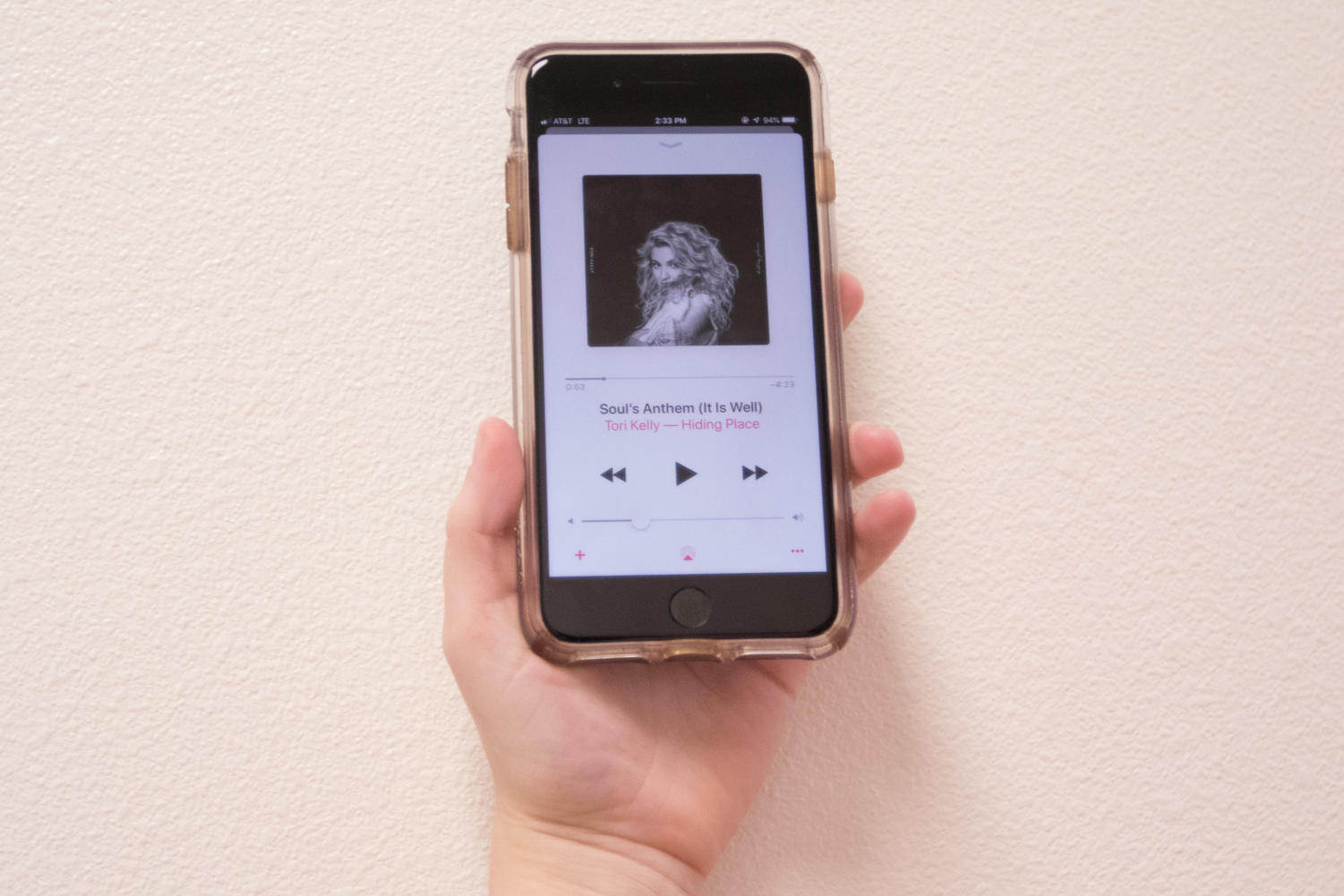 Sophomore Ashlynn Roberts listens to Tori Kelly's second album
