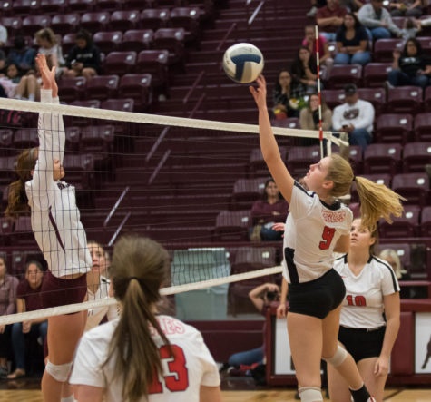 Volleyball Takes on Bridgeport
