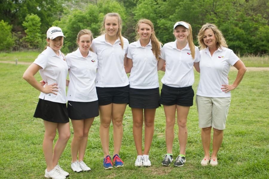 Girls+Golf+Qualifies+for+Region%2C+King+Wins+Individual+District+Championship