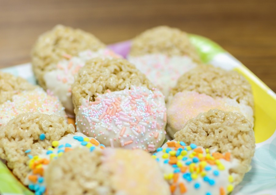 Easter egg Rice Krispie treats are tried during the Easter holidays. (Photo by Annabel Thorpe / The Talon News)