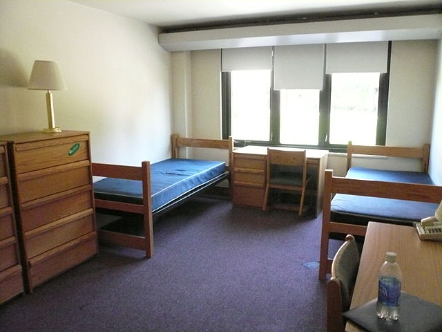 A freshman dorm awaits student occupation. (Courtesy Photo/Creative Commons)