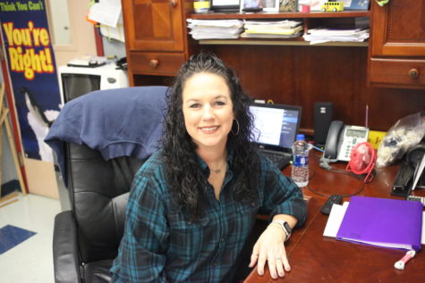 Fowler Finds Passion as Science Teacher