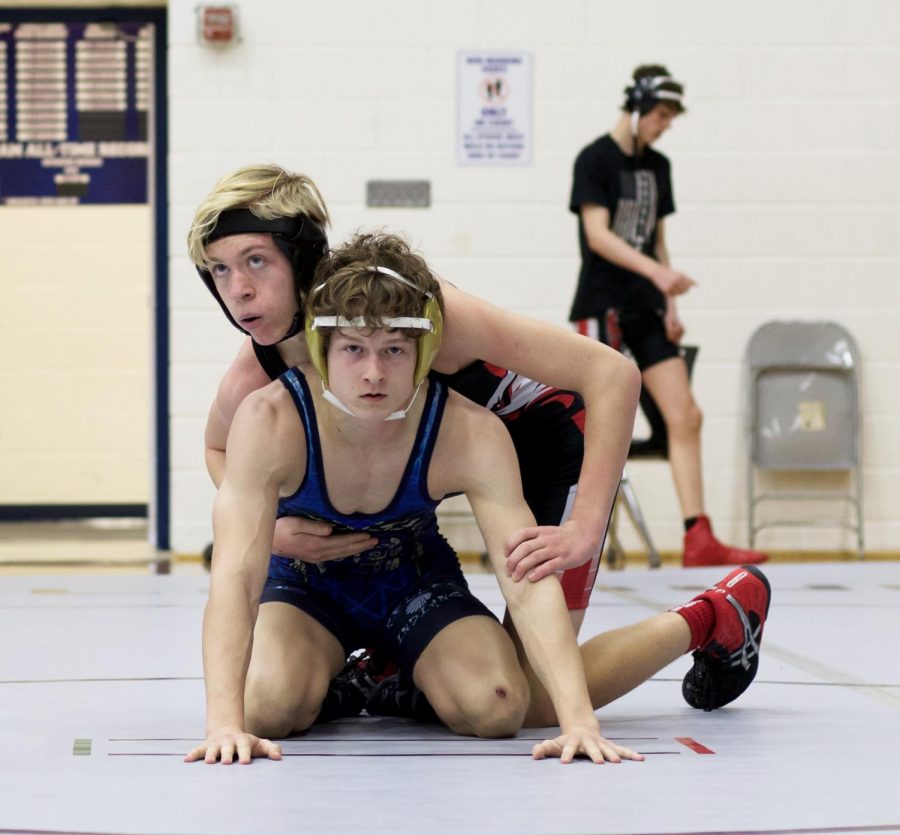 Zach Eades competes in a tournament on Dec. 7, 2019.  (Laini Ledet/ The Talon News)