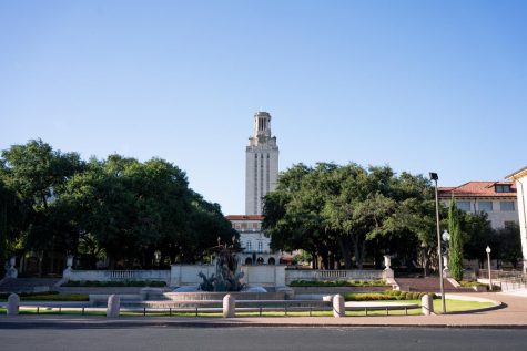 Colleges across the nation are attacking the corona virus differently. (Nicholas West / The Talon News)