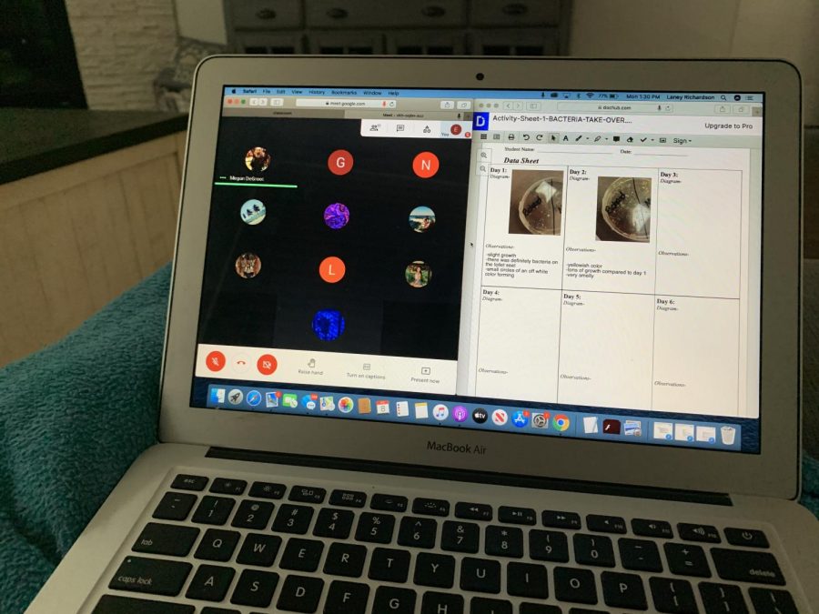 While paying attention to online class, remote learners are also able to do their schoolwork at the same time. (Laney Richardson I The Talon News)