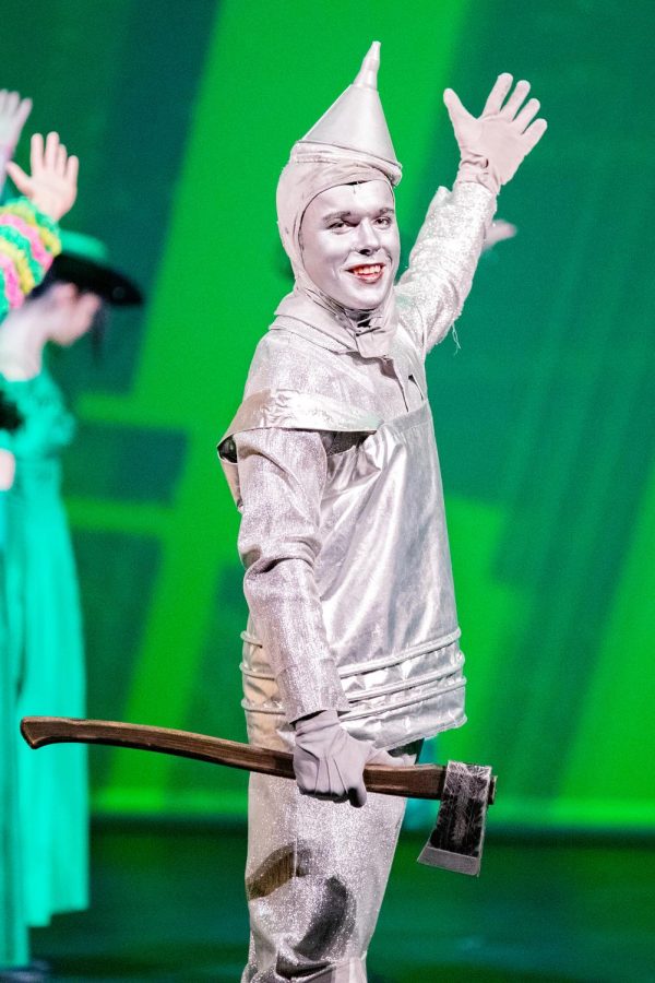 Grant Wright performs as Tin Man in The Wizard of Oz on January 20, 2022, in the new Argyle High School Auditorium. (The Talon News | Cate Clark)
