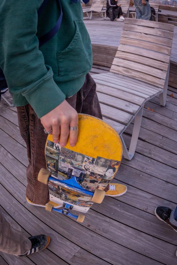 Leo Seandel recovers his board after a bad fall at Pier 26, Manhattan, New York on Dec. 31, 2021.