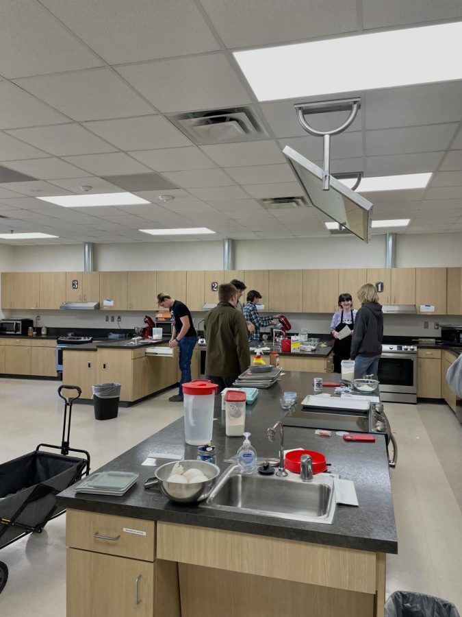 During a lab in Food Science, Park Bassinger and his classmates prepared a meal on January 27, 2022. 