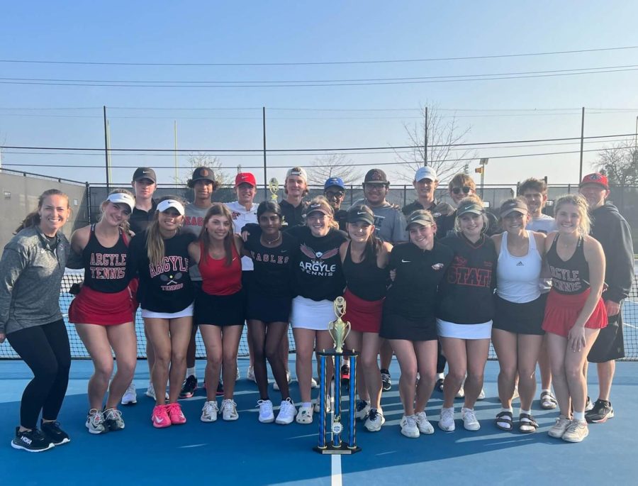 Tennis Wins Midlothian Tournament