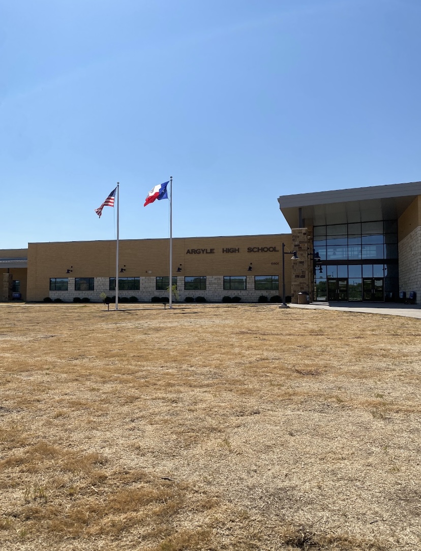 A dried lawn fills the entrance to Argyle High School during the heatwave of 2023. Taken Aug. 19, 2023.
